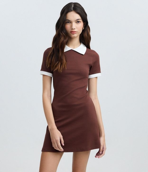 Vestido Corto en Rib con Cuello Polo