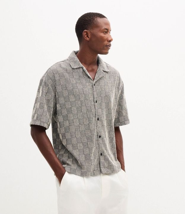 Camisa Boxy en Tejido Texturizado con Cuello Bowling 1