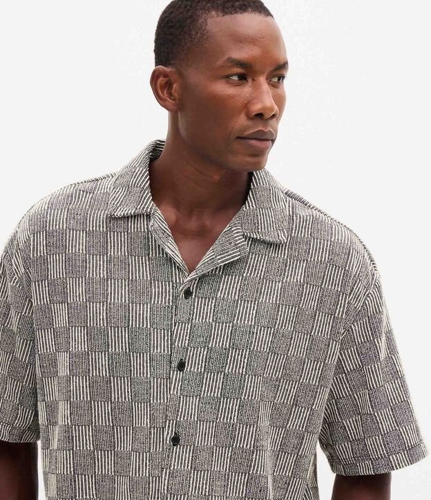 Camisa Boxy en Tejido Texturizado con Cuello Bowling 3