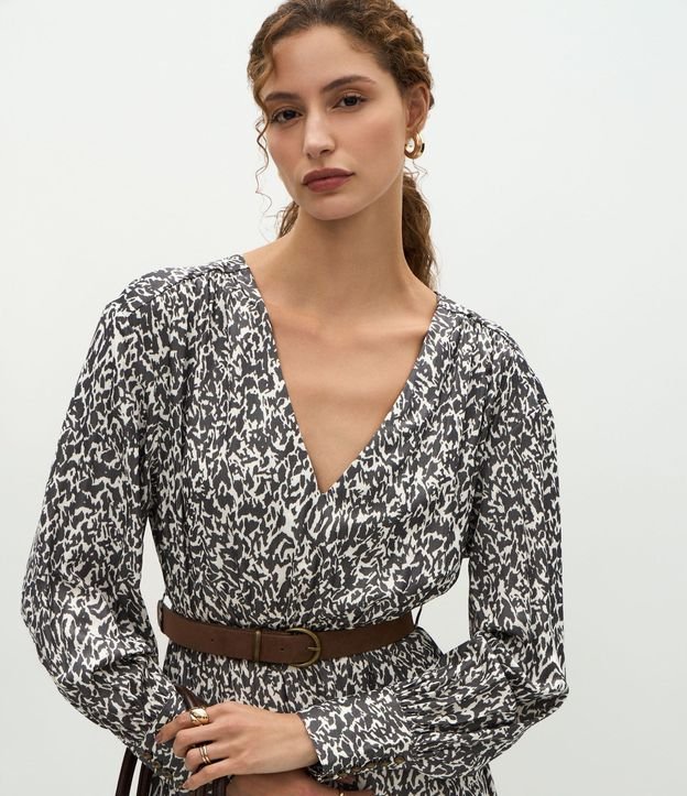 Vestido Midi Satinado con Cinturón en Gamuza 3