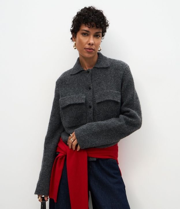 Campera Regular en Punto con Bolsillos Aplicados