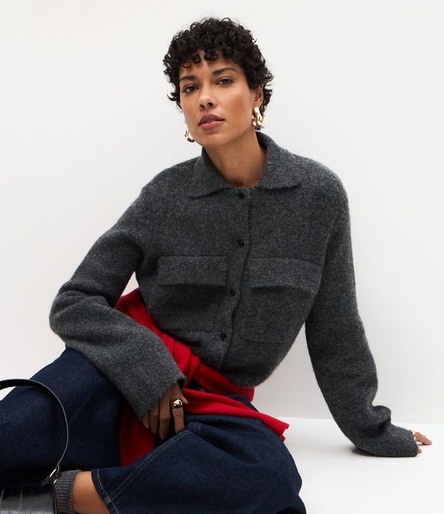 Campera Regular en Punto con Bolsillos Aplicados 5