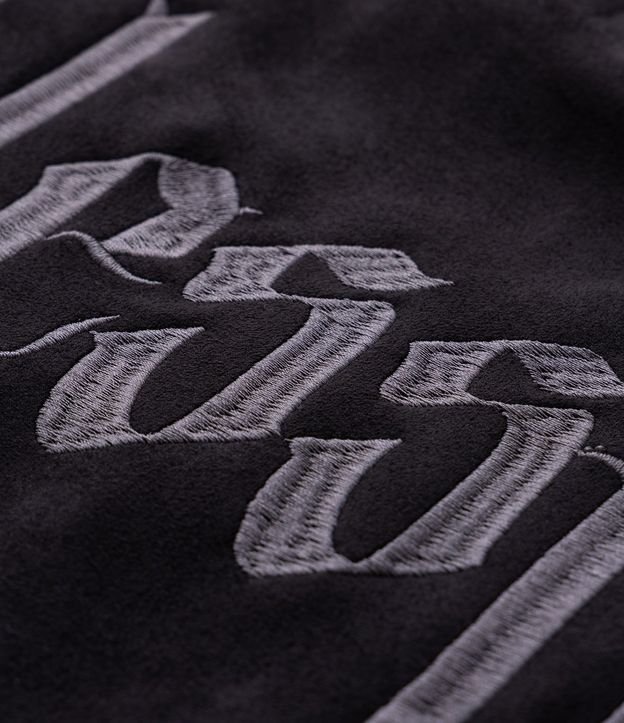 Remera Oversized en Gamuza con Bordado de Cruz Al Frente 11