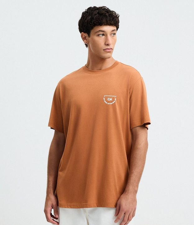 Remera Comfort en Algodón con Estampado de Letras Travelers 2