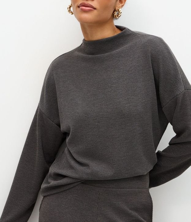 Blusa en Anarruga con Manga Larga