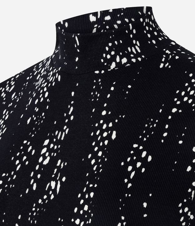 Blusa en Rib con Cuello Ajustada y Estampa Abstracta 5