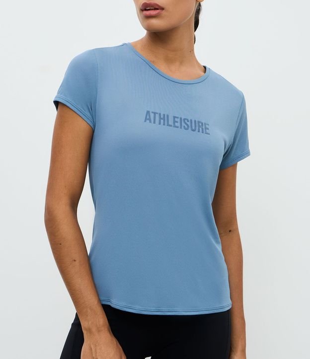 Remera Deportiva Regular en Crepé con Lettering Athleisure 3