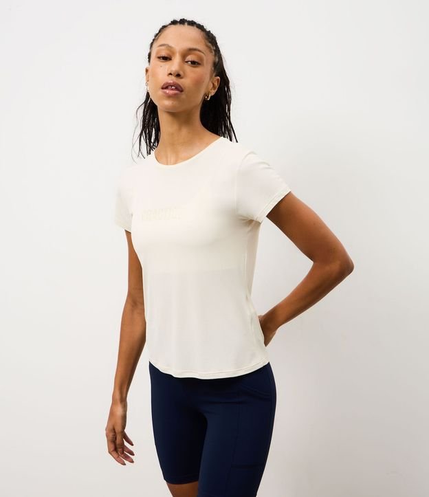 Remera Deportiva con Estampa Lettering Practice en Gel