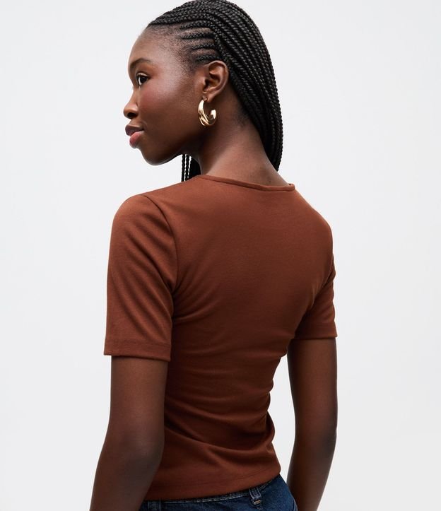 Blusa Manga Corta en Punto Roma con Pliegues Laterales 6
