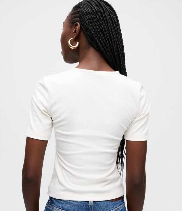 Blusa Manga Corta en Punto Roma con Pliegues Laterales 4