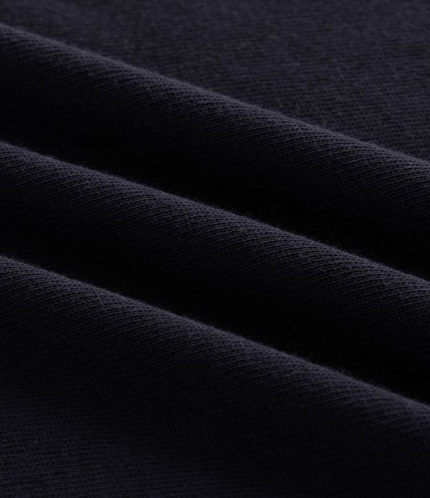 Remera Boxy en Crepé con Cuello Polo Contrastante 6