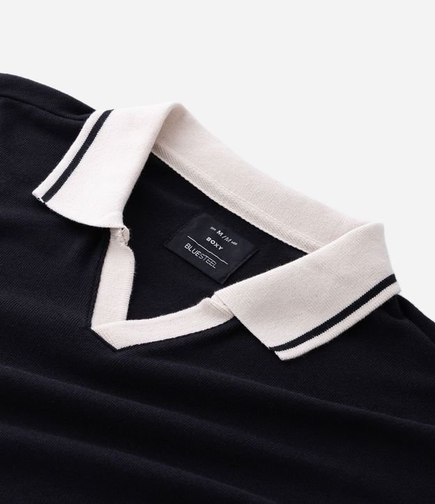 Remera Boxy en Crepé con Cuello Polo Contrastante 8