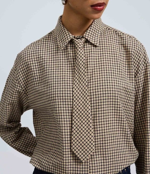 Camisa Oversized de Cuadros con Corbata 4