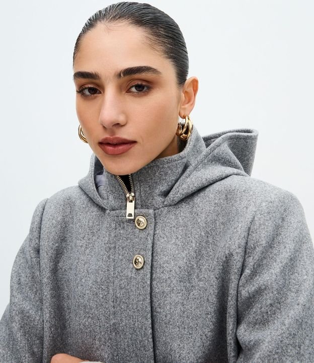 Saco con Capucha y Cuello Alto 3