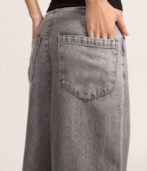 Pantalón Amplio de Tiro Bajo en Jeans con Bolsillos 5