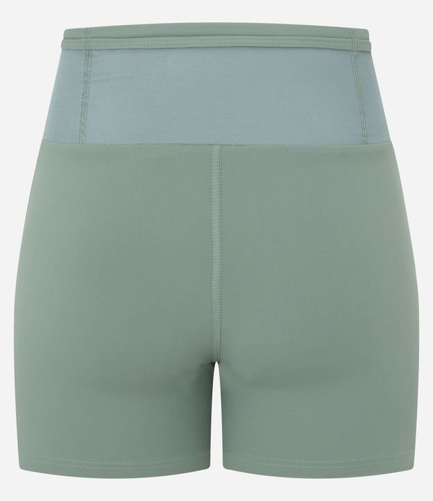 Bermuda Deportiva en Microfibra con Bolsillo en Tule 6