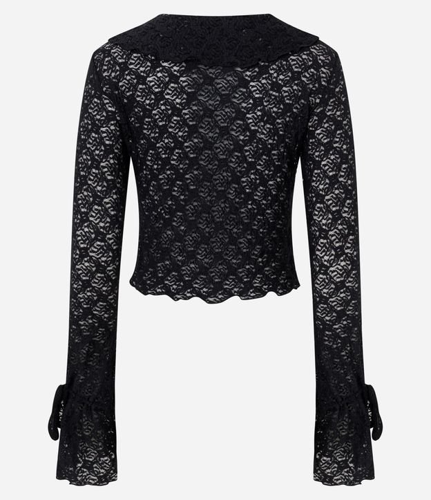Blusa en Encaje Texturizada con Volados en las Mangas y Cuello 7