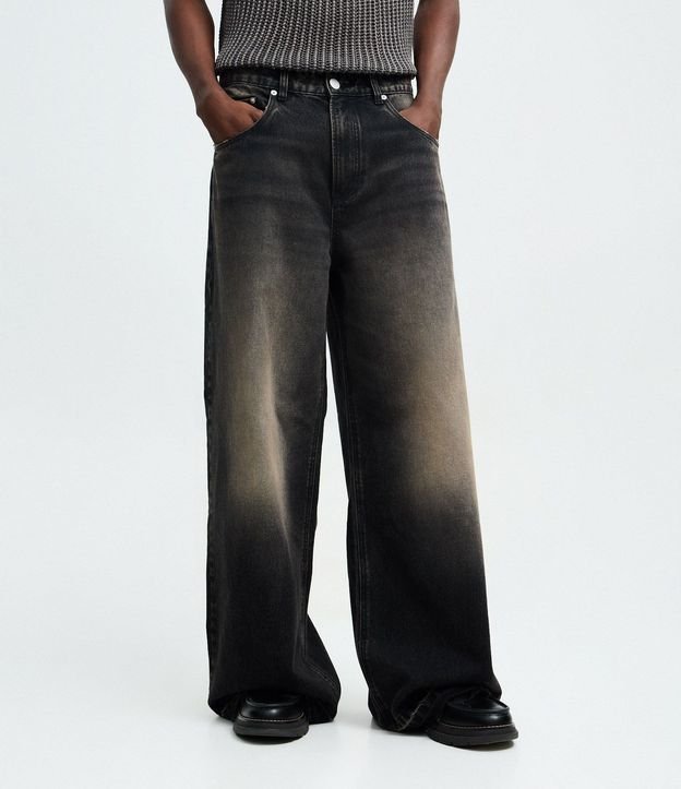 Pantalón Super Baggy en Jeans con Terminación deshilachada 3
