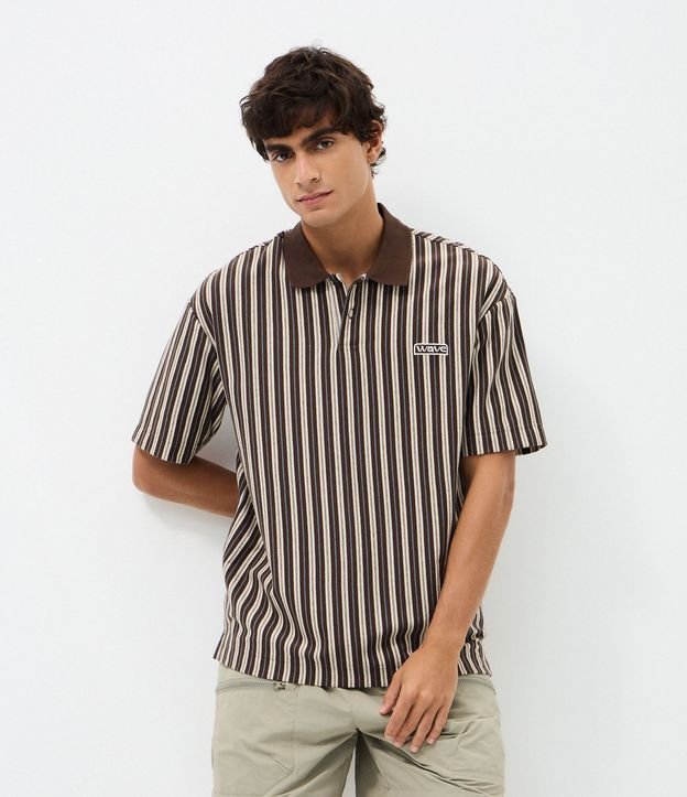 Remera Relaxed Manga Corta en Algodón Rayada con Cuello Polo 3