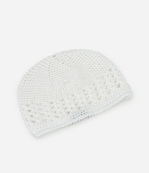Gorro en Ganchillo con Detalle Contrastante Cutout
