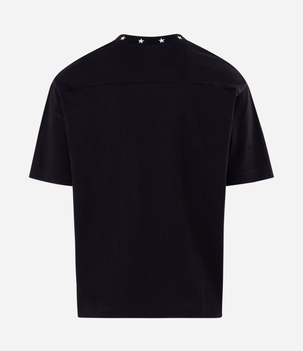 Remera Boxy Estrellas Bordadas en el Cuello 6