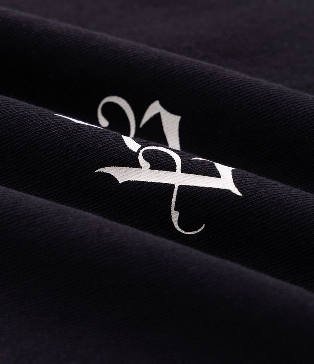 Remera Boxy Estrellas Bordadas en el Cuello 7