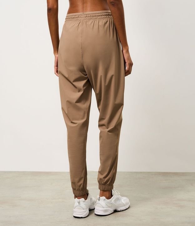 Pantalón Jogger Deportiva en Microfibra con Ajuste no cintura 4
