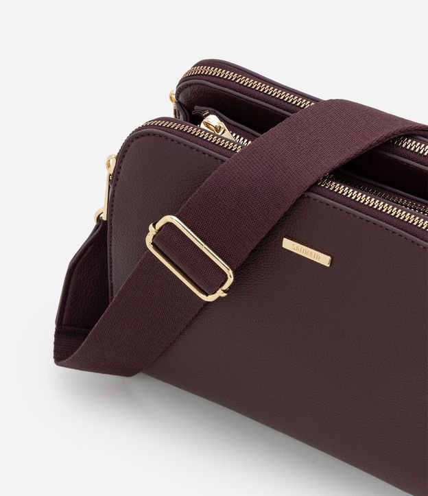 Cartera Transversal Mediana en PU con Asa Ajustable 6