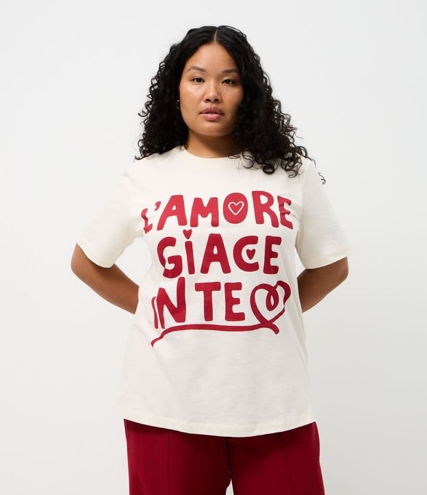 Remera Alargada con Estampa Lettering Curve & Plus Size