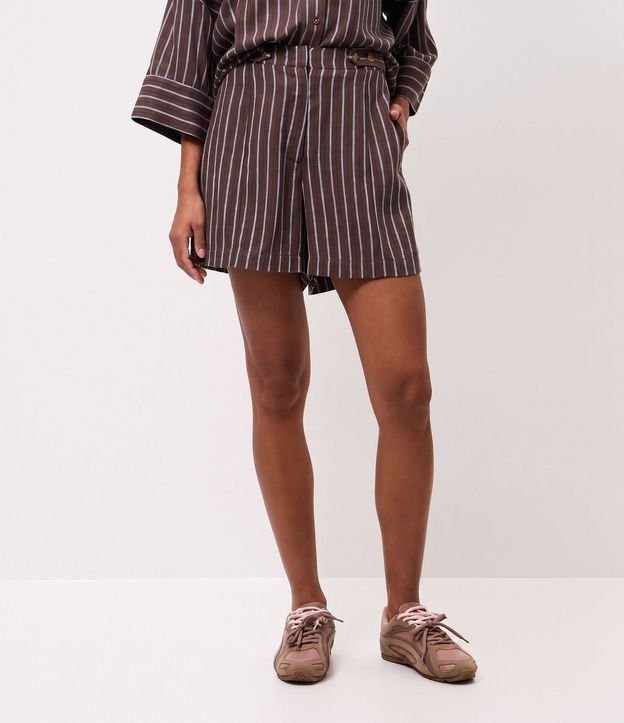 Short en Viscolino con Estampado Rayada y Cintura Elástica 3