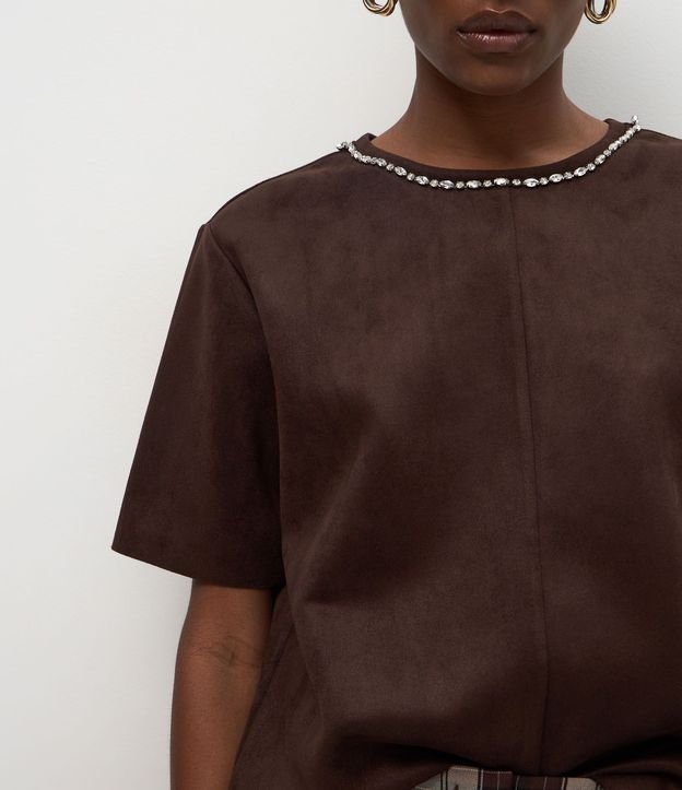 Remera Regular en Gamuza con Brillo en el Cuello 4