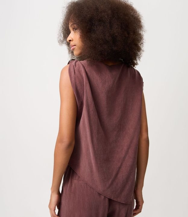 Blusa Assimétrica en Liocel con Hombro Drapeado 4