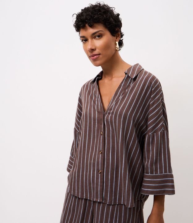 Camisa en Viscolino con Estampado Rayada