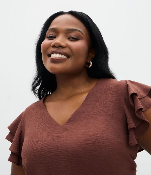 Blusa en Crepé con Volado en el Hombro Curve & Plus Size 3