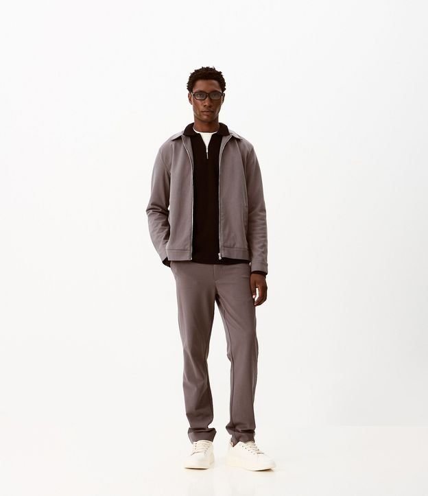 Pantalón Slim en Sarga Performance