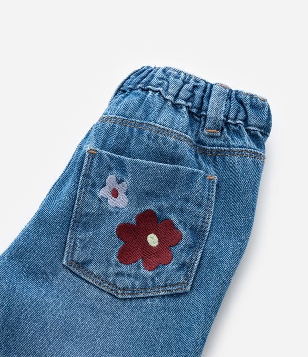 Pantalón Mom Infantil con Bordado de Flor - Talle 1 a 6 años 6