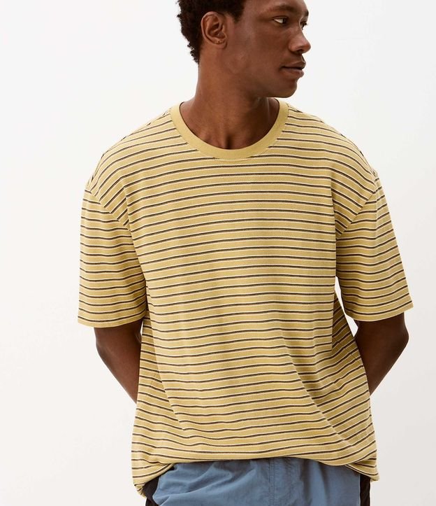 Remera Boxy Rayada en Algodón Hilo Teñido 2