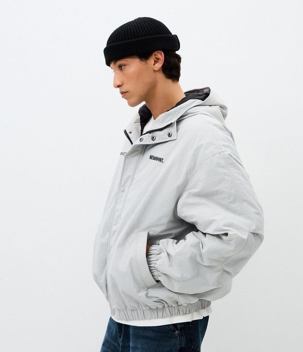Campera Masculina Bomber Tecnológica con Bordado en el Pecho 4
