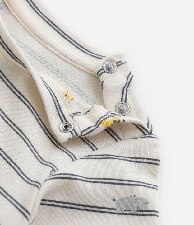 Conjunto Infantil Body Listrado y Pantalón con Estampado Girafa – Talle RN a 18 Meses 8