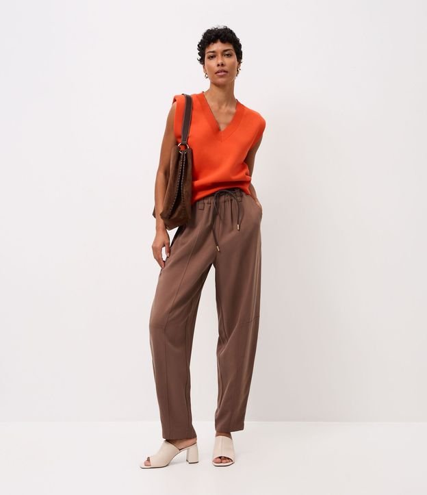 Pantalón Carrot con Cintura Elástica y Cinturón para Lazo
