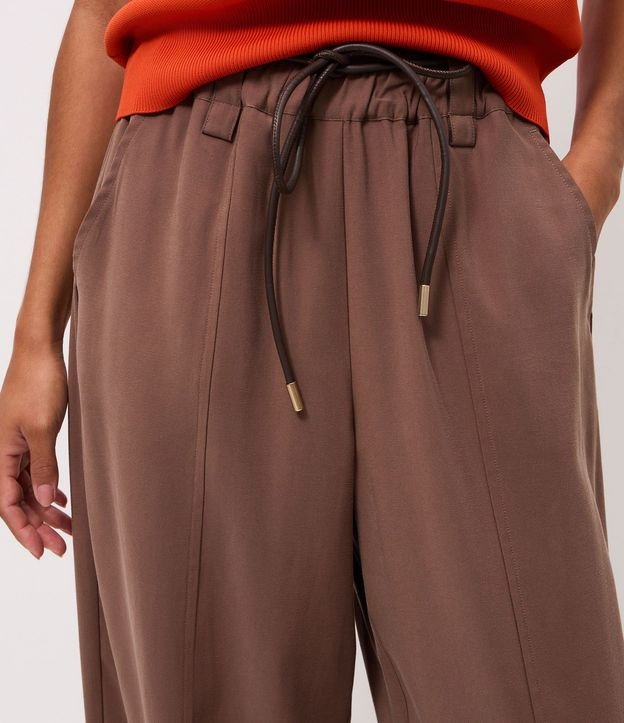 Pantalón Carrot con Cintura Elástica y Cinturón para Lazo 4