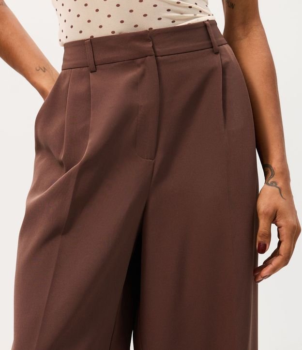 Pantalón Recto en Sastrería con Bolsillo Cuchillo 3