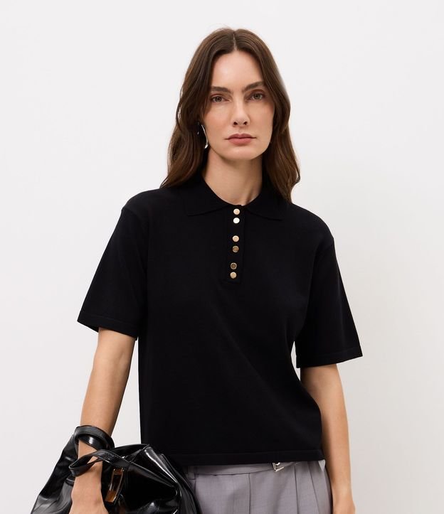 Blusa Corta en Punto con Abotonado Delantero