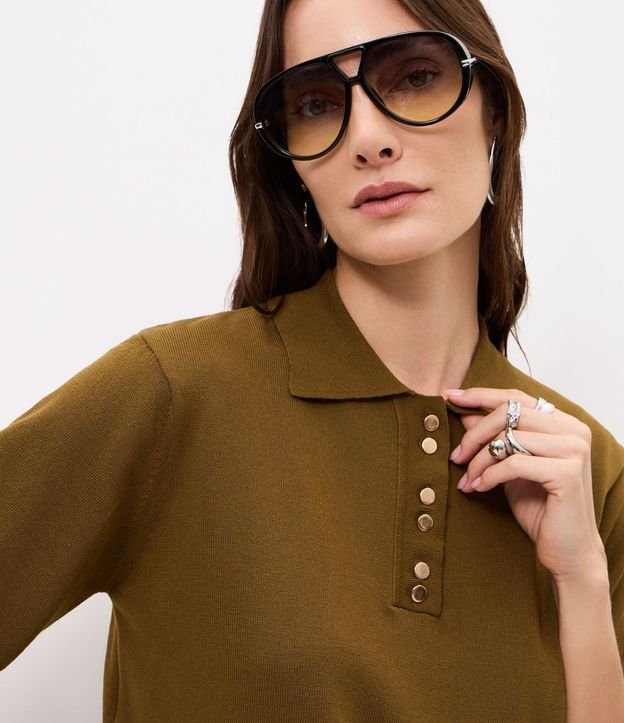 Blusa Corta en Punto con Abotonado Delantero 3