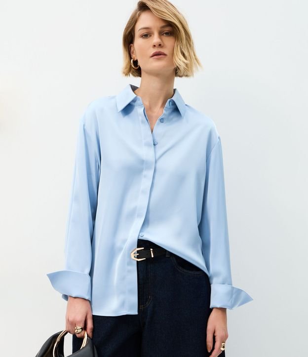 Camisa Satinada con Cuello Clásico 1