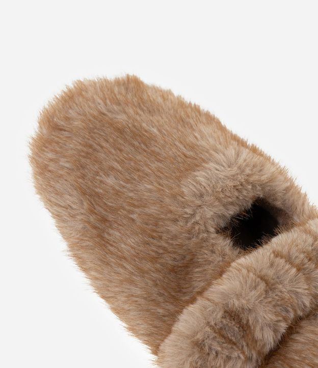Pantufla Tipo Zapatilla Lisa 5