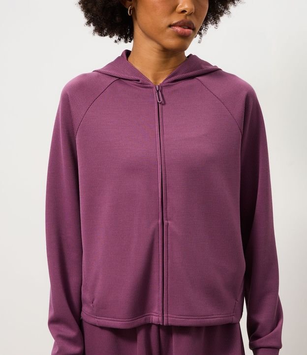 Campera Deportiva en Modal Canelado con Capucha 3