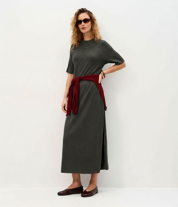 Vestido Midi Amplio en Punto con Manga Corta 2