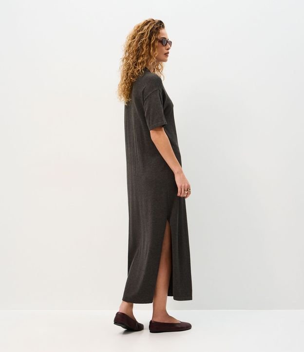 Vestido Midi Amplio en Punto con Manga Corta 4