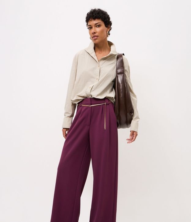 Pantalón Wide en Crepé con Cinturón Cadena 2